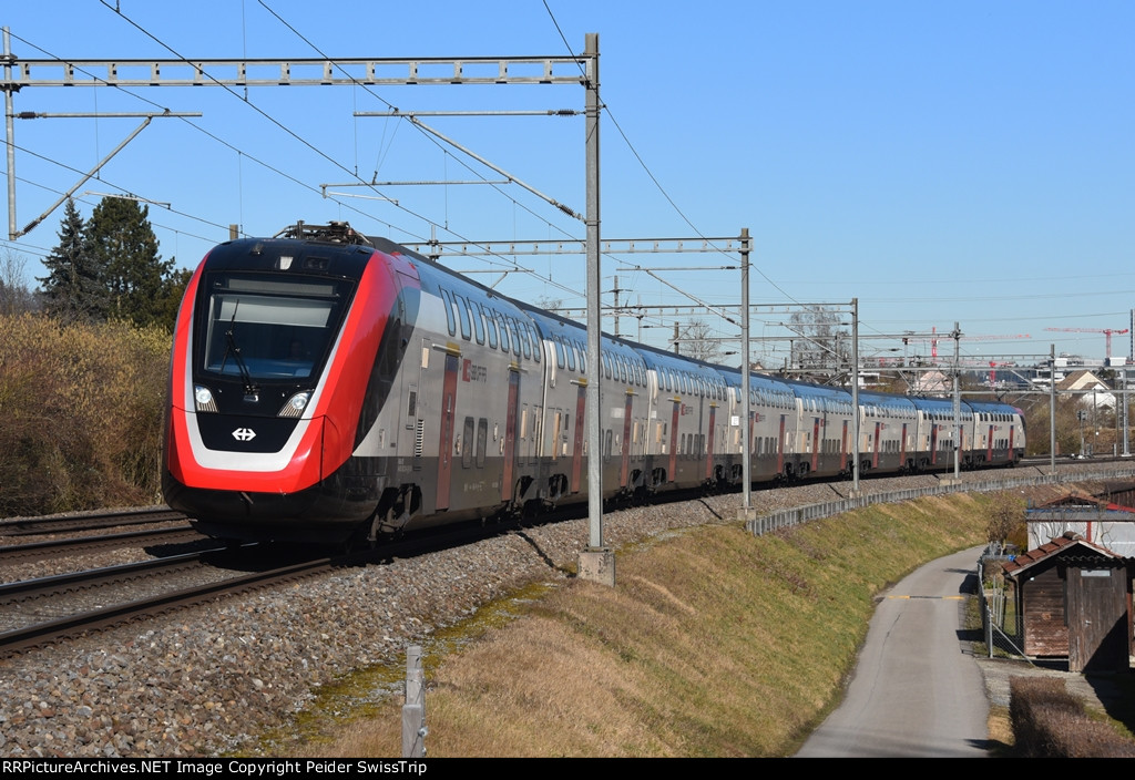 SBB pax trains, part one: long distance EMU double deck train